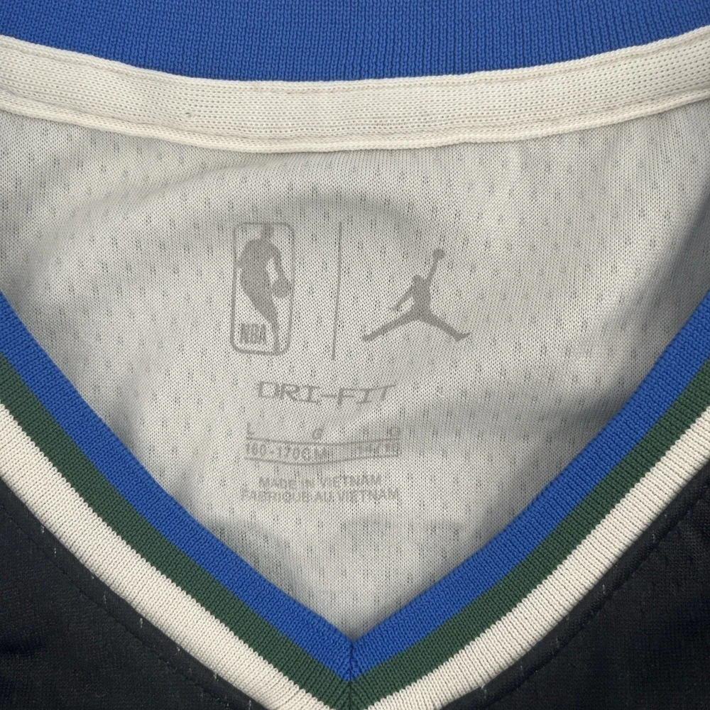 Milwaukee Bucks Jordan Giannis Antetokounmpo #34 Basketball Jersey Boys Large
